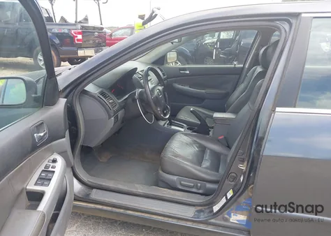 2003 Honda Accord 3.0 Ex z USA, uszkodzony, nr VIN 1HGCM66593A036454